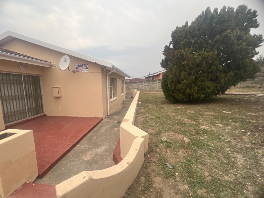 4 Bedroom Property for Sale in Northcrest Eastern Cape